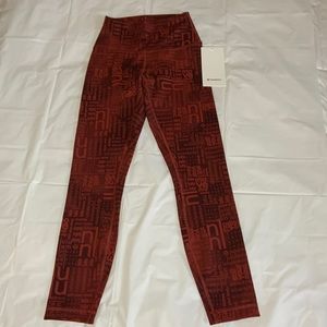NWT-Lululemon Wunder Train HR Tight 25” Contour Fit Size 4